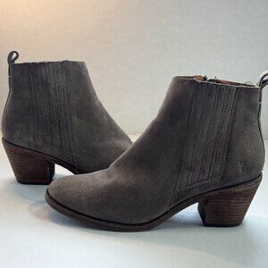 Frye Alton Chelsea Ankle Boot in Grey oiled suede size womens 9